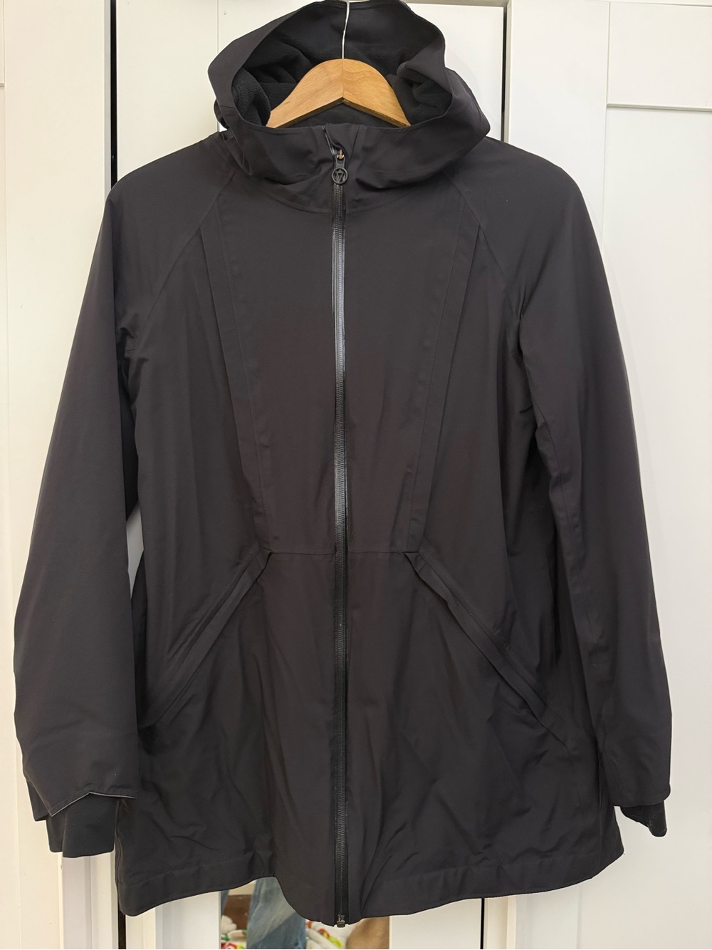 Ivivva Girls' Black Hooded Raincoat